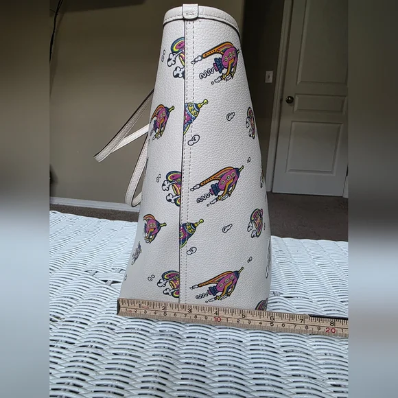 Coach Outlet Cream City Rocket Tote Bag with NIB Matching Rocket Zip Wristlet - Picture 15 of 16